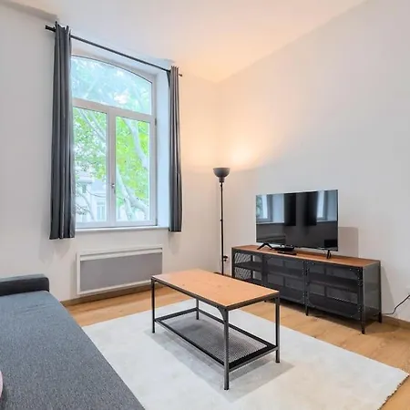 Centre - Beautiful 1 Bedroom Lille